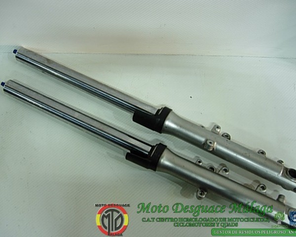 YAMAHA XJR 1300 2006 (26)