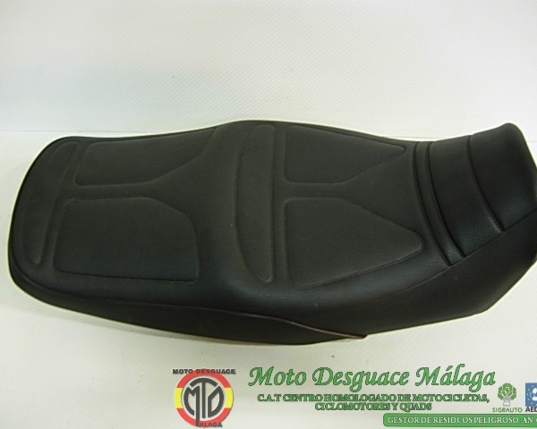 YAMAHA XJR 1300 2006 (9)